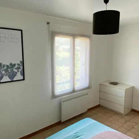 Beau T3 Calme Et Idéalement Situé à Hyères