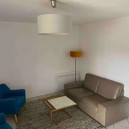 Beau T3 Calme Et Idealement Situe A